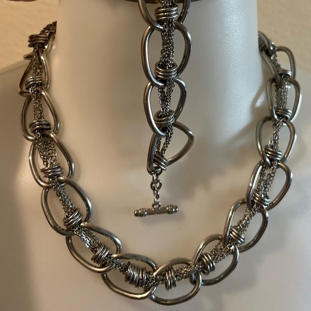 410. CHICO’S LINK STATEMENT NECKLACE & BRACELET SET - Picture 2 of 4